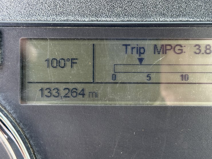 2022-western-star-4700-image-17