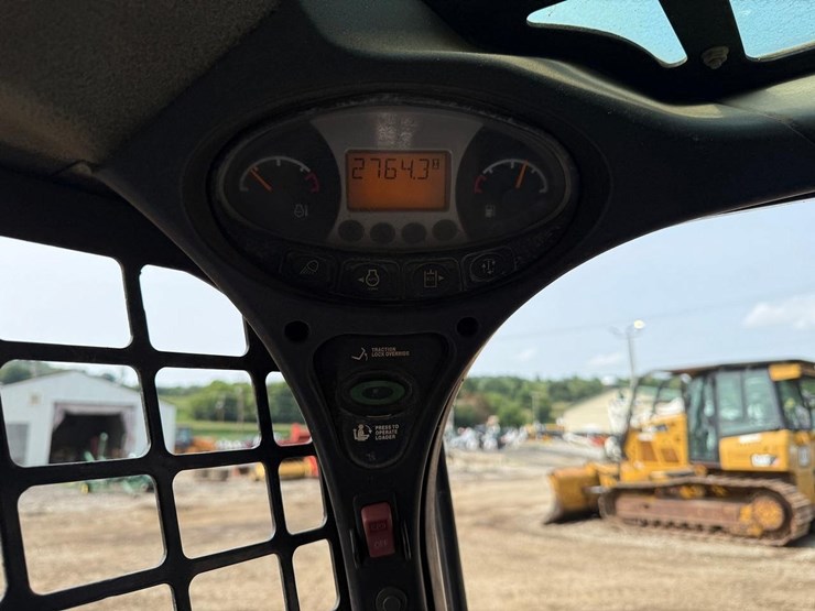 2019-bobcat-t595-image-24