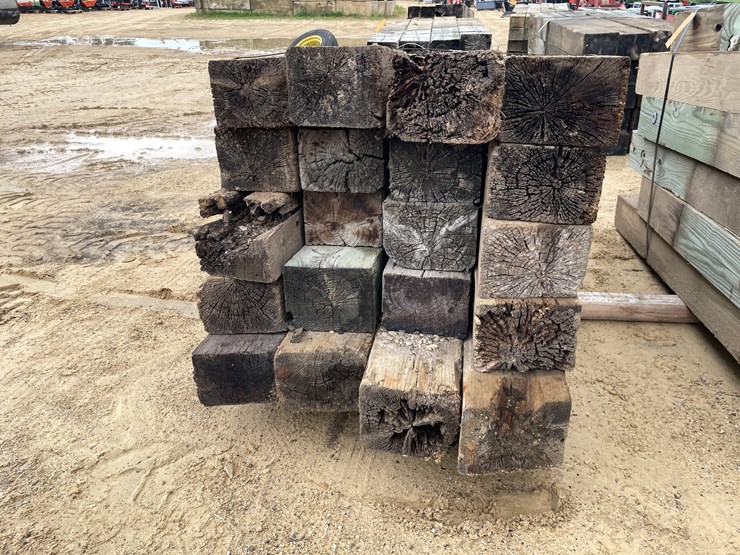 #3642-•-bundle-of-used-guard-rail-posts-image-6