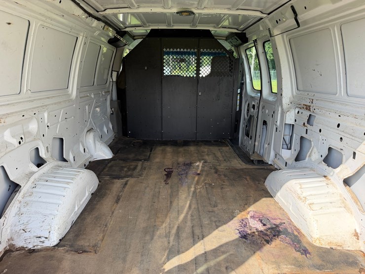 2012-ford-e150-image-20