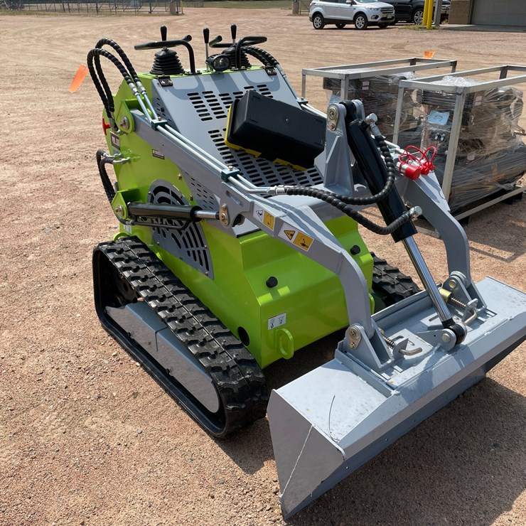 #5631 • 2026 Mini Skid Steer Loader ATS-T460 (Mosinee, WI)
