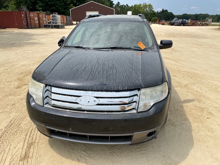 2008-ford-taurus-x-image-2