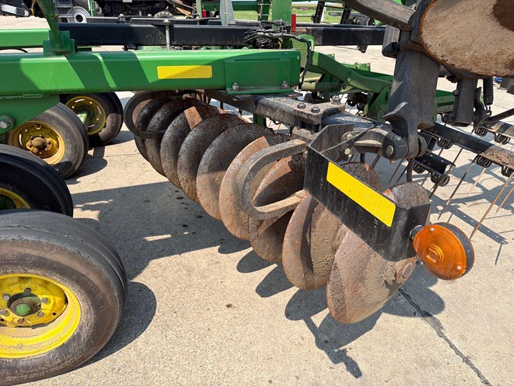 john-deere-637-image-8