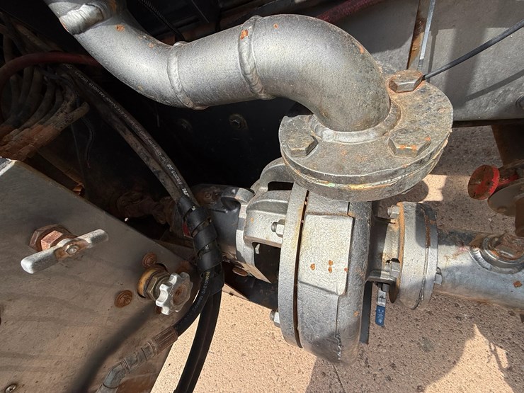 2019-peterbilt-389-image-15