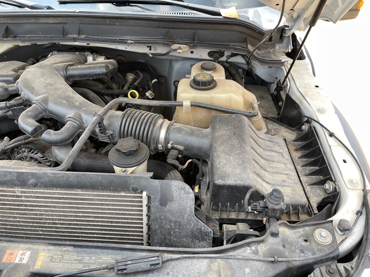 2015-ford-f550-image-76