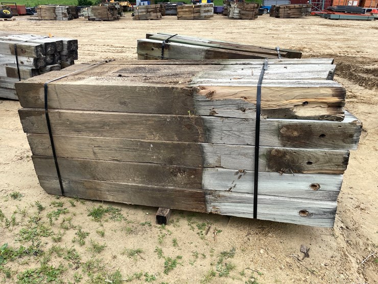 #3633-•-bundle-of-used-guard-rail-posts-image-2