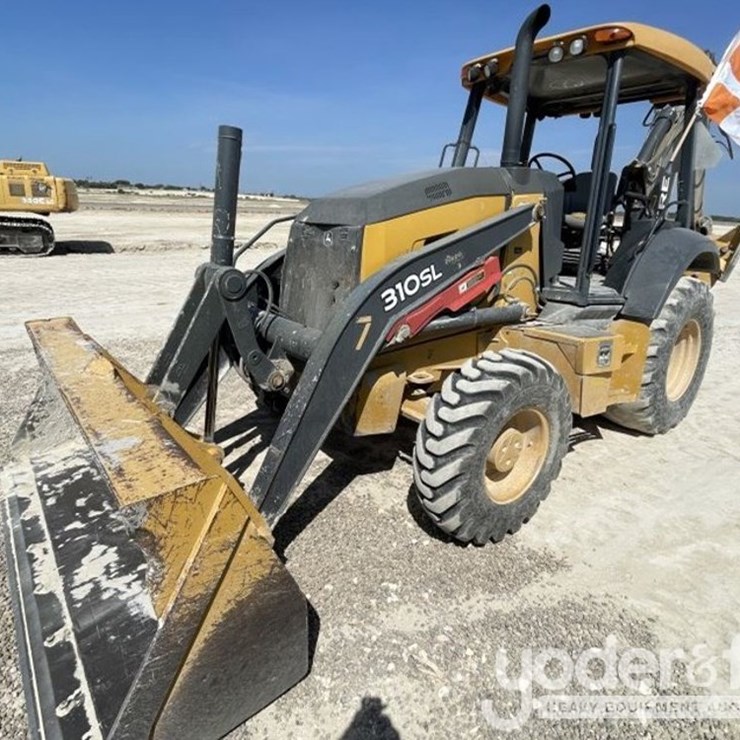 2019 DEERE 310SL