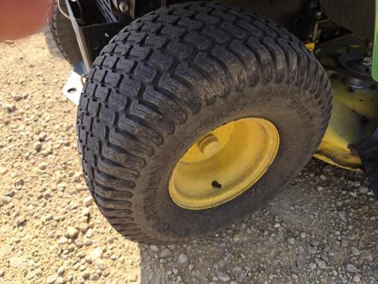 john-deere-x300-image-8