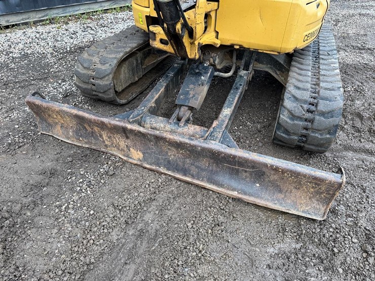 2015-caterpillar-304e2-cr-image-11