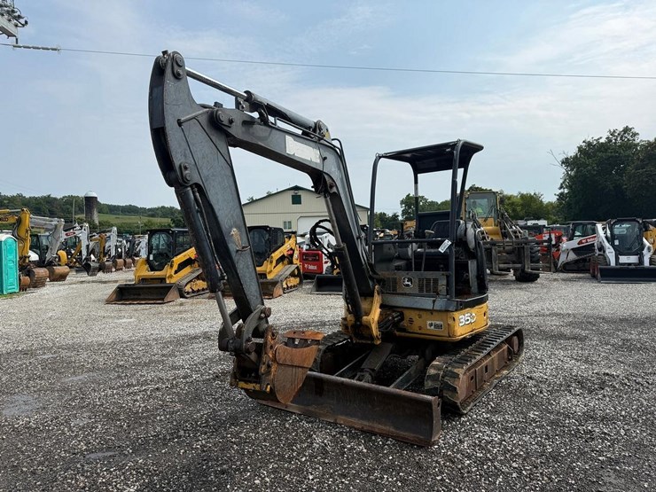deere-35d-image-8