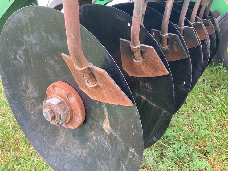2015-john-deere-2620-image-21