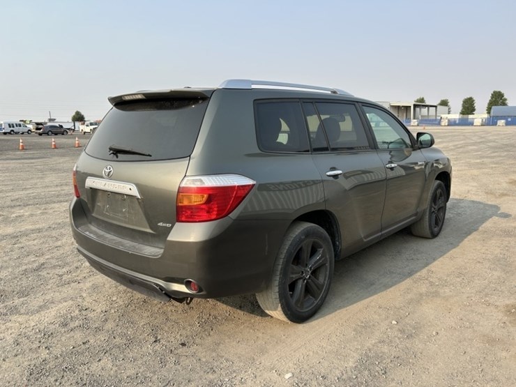 2010-toyota-highlander-image-5