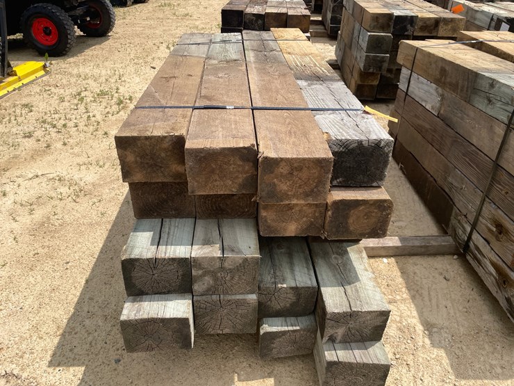 #3609-•-bundle-of-used-guard-rail-posts-image-9