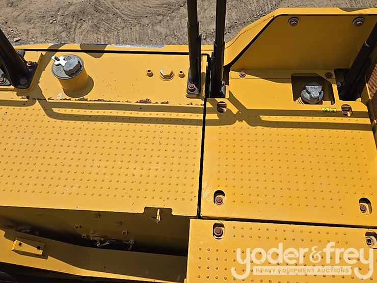 2016-caterpillar-336fl-image-61