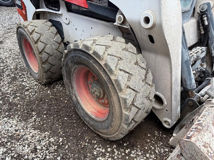 2023-bobcat-s650-image-12