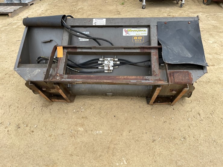 #3579-•-wood-chuck-bedding-spreader-bucket-attachment-image-6