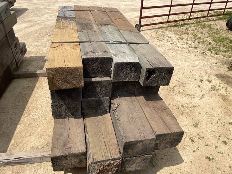 #3609-•-bundle-of-used-guard-rail-posts-image-5