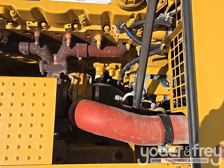 2019-caterpillar-336-image-58