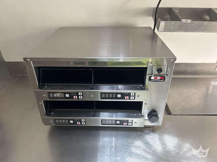 2021-mercedes-benz-sprinter-4500-image-11