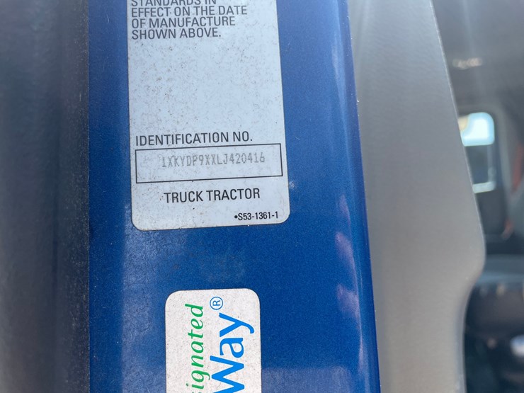 2020-kenworth-t680-image-27