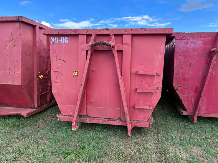 #3709-•-30-yard-hook-dumpter-image-1