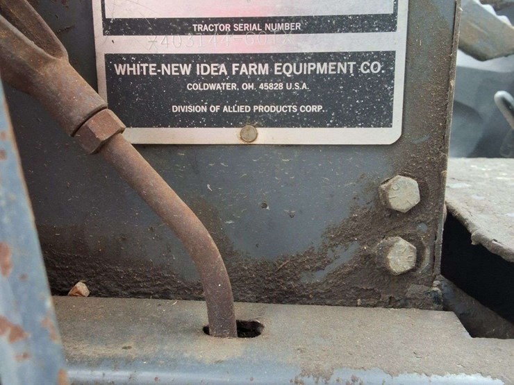 white-60-tractor,-cummins-engine,-2wd,-w2846qt-loader,-2nd-owner,-1-remote,-3pt,-540pto,-2515-original-hrs.,-16.9-34-tires,-s/n:-403144-60t-image-8
