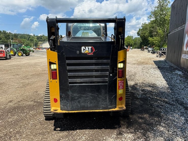 2023-caterpillar-259d3-image-3