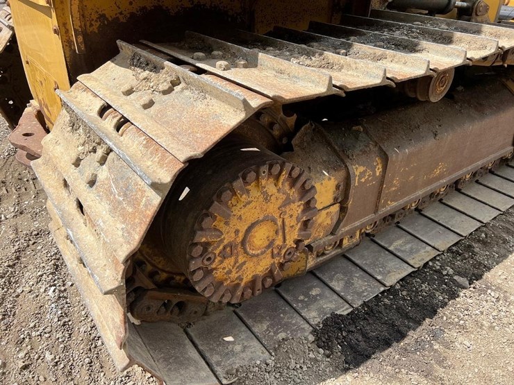 2012-caterpillar-d5k2-lgp-image-16