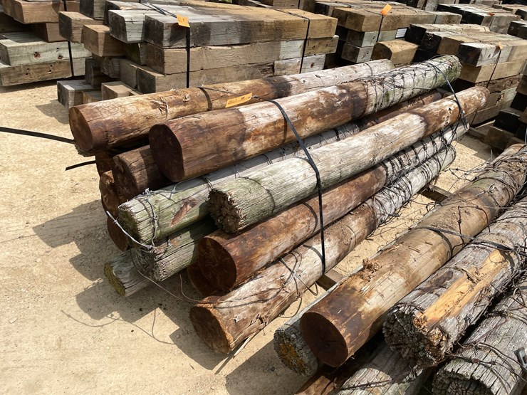 #3613-•-bundle-of-used-round-posts-image-2
