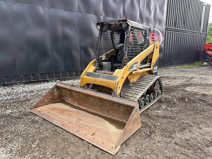 2004-caterpillar-247b-image-8