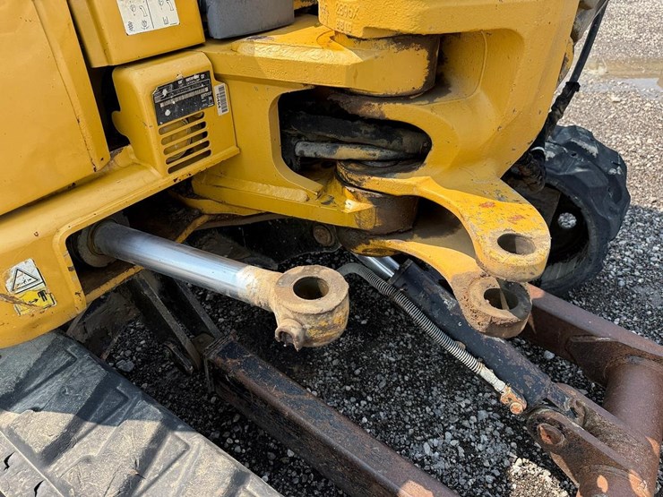 2008-caterpillar-305c-cr-image-9