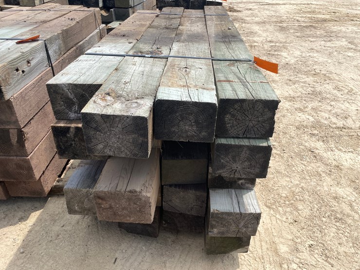 #3604-•-bundle-of-used-guard-rail-posts-image-3