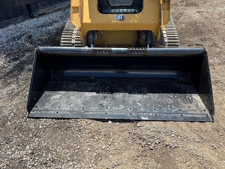 2023-caterpillar-259d3-image-9