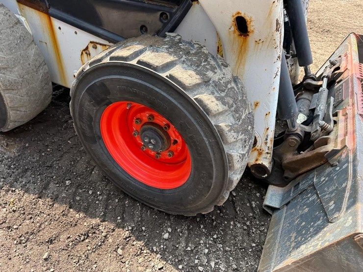 2020-bobcat-s76-image-12