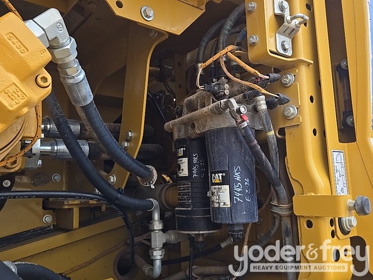 2019-caterpillar-336-image-42
