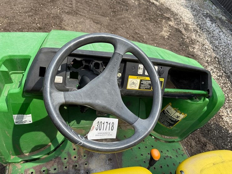2014-john-deere-gator-tx-image-17