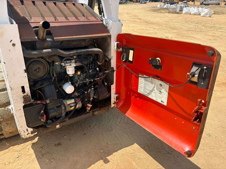 bobcat-t300-image-23
