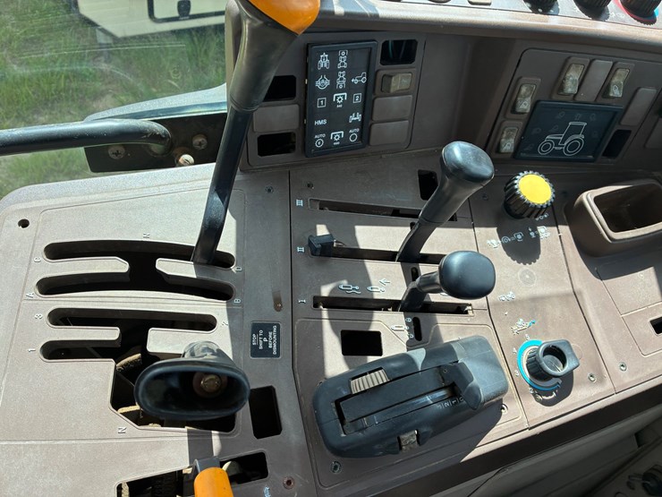 john-deere-6220-image-7