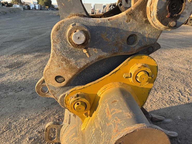2023-xcmg-xe155ucr-hydraulic-excavator-image-16