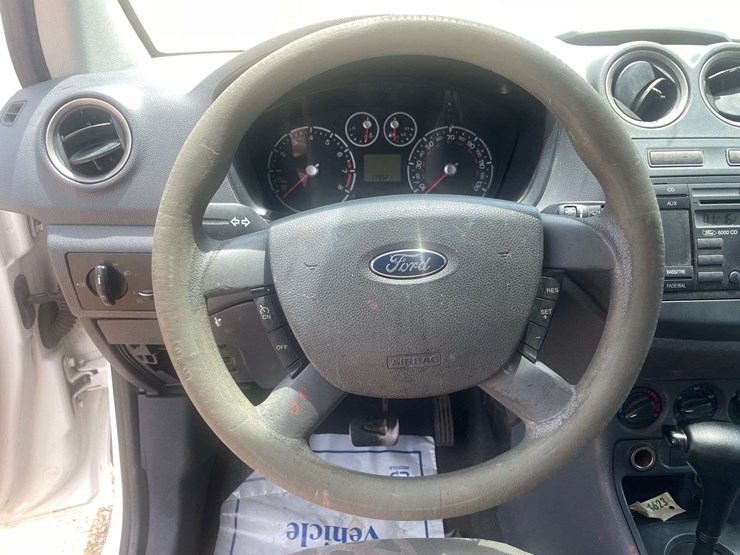 2011-ford-transit-connect-image-12