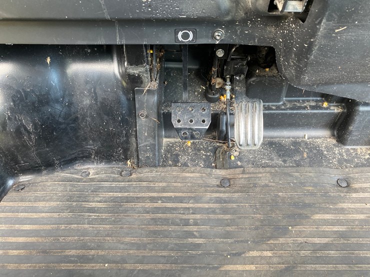 2020-kubota-rtv-x1100c-image-13