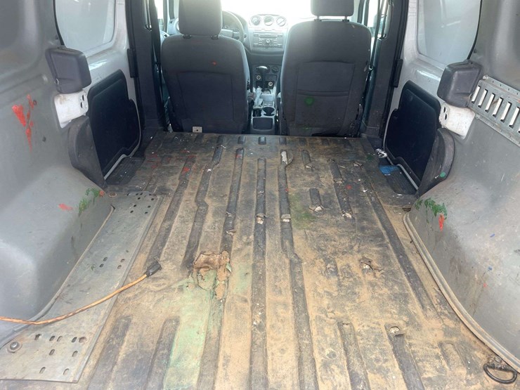 2011-ford-transit-connect-image-15