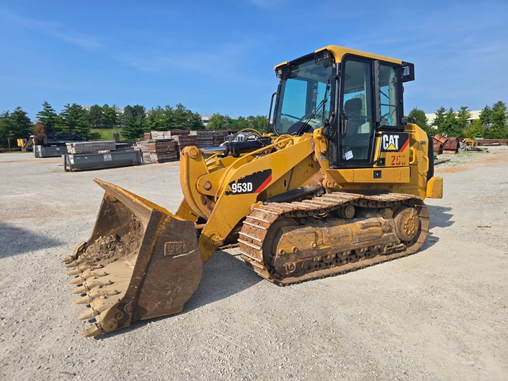 caterpillar-953d-image-10