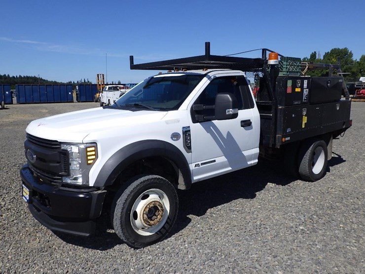 2019-ford-f550-image-1