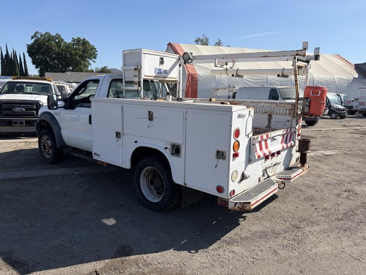 2006-ford-f450-image-4