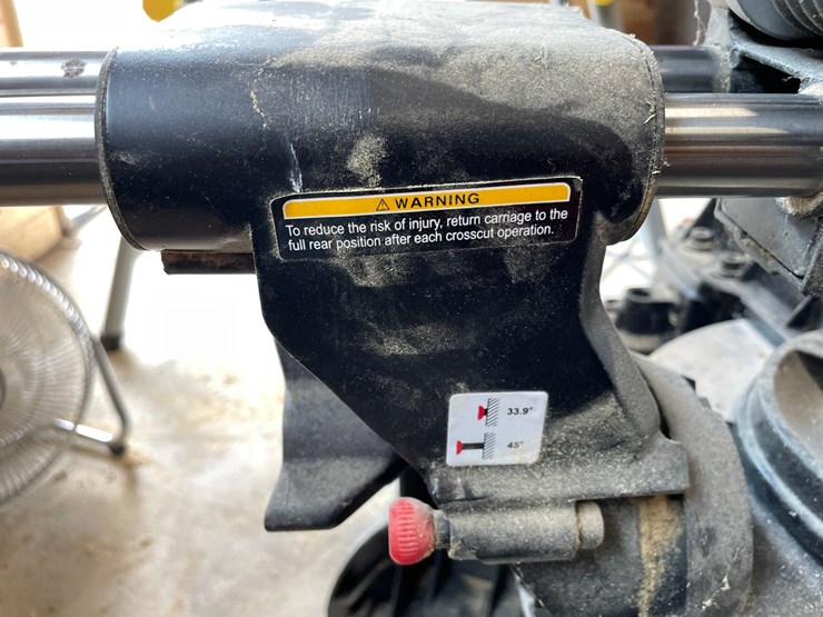 #10117-•-craftsman-10"-sliding-compound-miter-saw-image-6