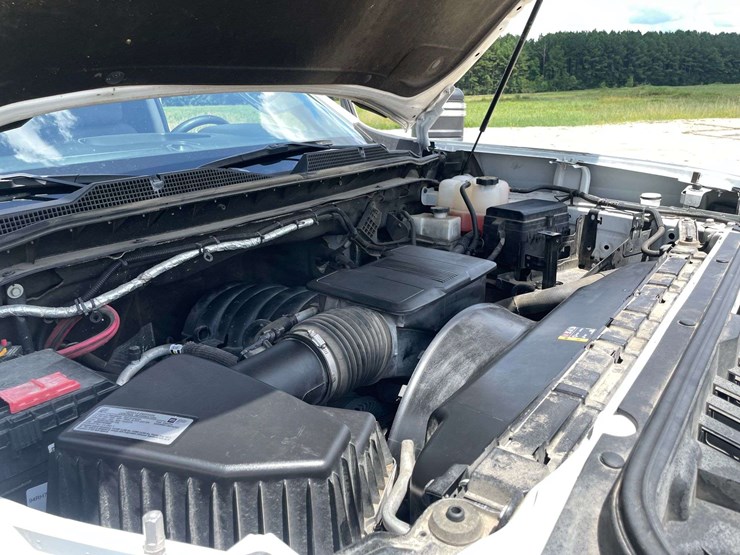 2021-chevrolet-silverado-3500-image-8