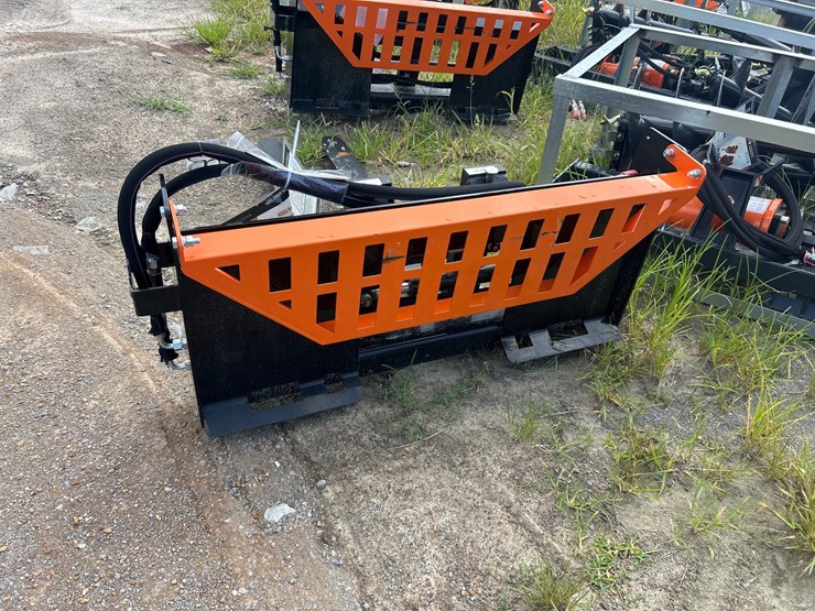 #53-•-48”-hydraulic-skid-steer-pallet-forks-image-2
