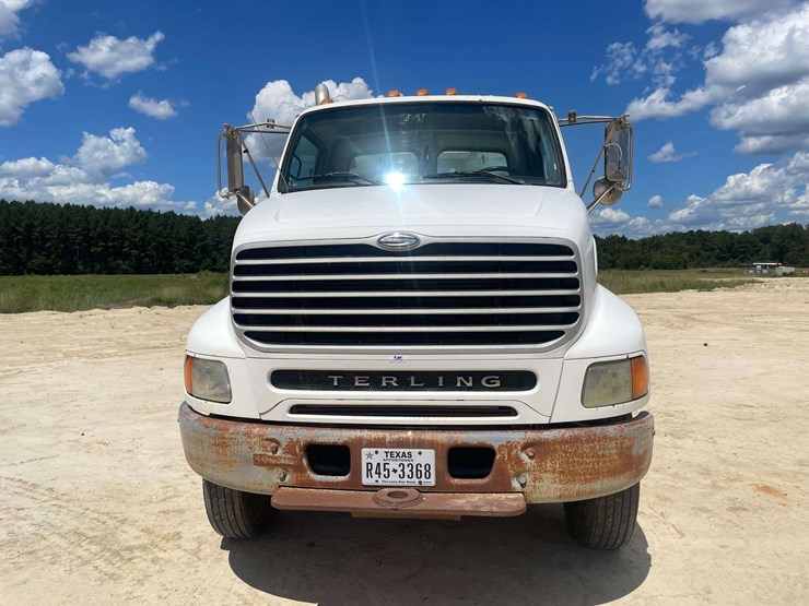 2007-sterling-l9500-image-5