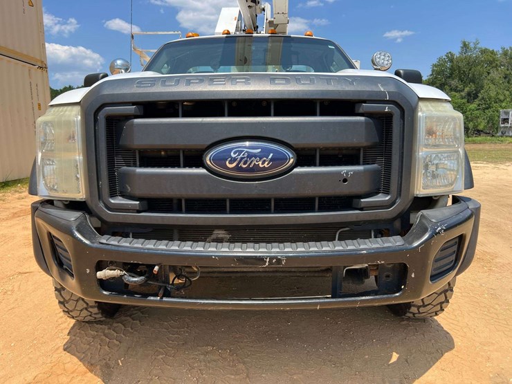2015-ford-f550-image-6